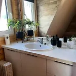 Wzgorze W Cieniu Lasu Dağ evi