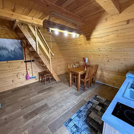 Alpesi faház Wzgorze W Cieniu Lasu