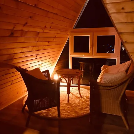 Chalet Wzgorze W Cieniu Lasu *