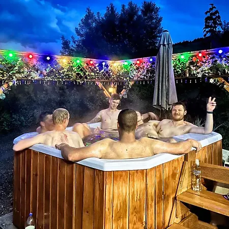 Alpesi faház Wzgorze W Cieniu Lasu *