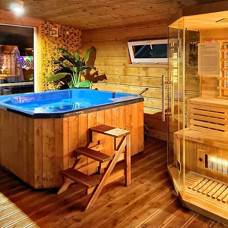Chalet Wzgorze W Cieniu Lasu *