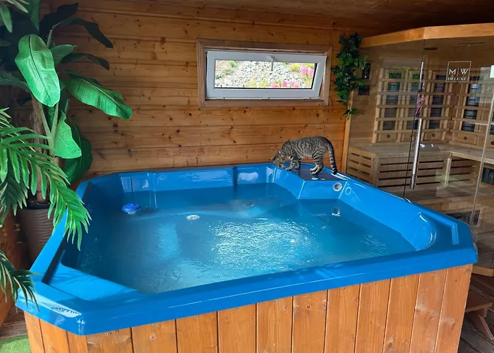 Wzgorze W Cieniu Lasu * Lukowica